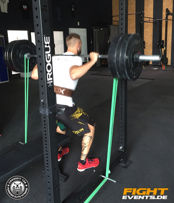 BANDED BOX BACK SQUAT 2